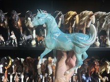 Breyer Belize Glossy 2026 Exotic Destinations Collector Club Web Special Sham  picture