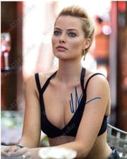 Margot Robbie Signed 8x10 Photo UACC COA + Date, Location, & Event Details picture