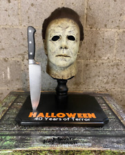 Michael Myers Halloween Mask Stand w/ Knife Included 2018 Horror Movie Prop picture