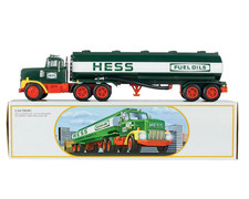 Vintage 1984 Hess Toy Truck Tanker Bank Working Lights Original Packaging picture