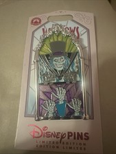 2026 Disney Windows Of Attractions Pin Of The Month Haunted Mansion 1/12 Hat Box picture