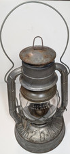 Vintage Dietz No 2 D-Lite Kerosene Lantern NY USA W/ Original Loc-Nob Globe picture