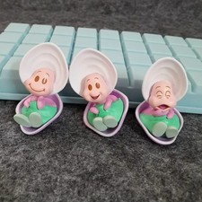 Disney Alice in Wonderland 3PCS Baby Oyster Shell Set Collection Figurine Toys picture