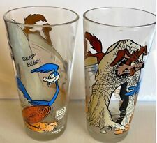 Two 1976 Pepsi Road  Runner Wylie Coyote Glasses Warner Bros picture