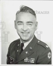 1965 Press Photo Robert Sheehy of Army's Defense Personnel Support Center, Texas picture