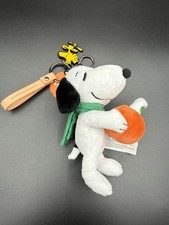 Peanuts x Starbucks Snoopy Bag Charm Keychain Limited Edition picture