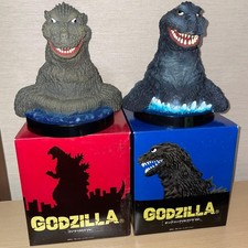 Godzilla Figure Set of 2 1954 King Kong vs. Godzilla picture